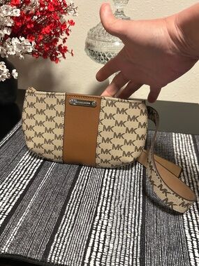 Michael Kors Beige & Tan MK Logo Belt Bag S/M